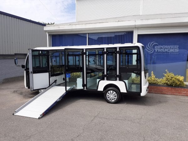 Electric Shuttle Bus With Ramp