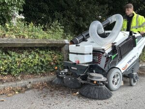 MaxWind Street Sweeper